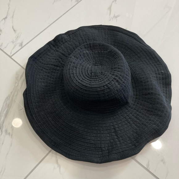 FURLA sun hat - Picture 1 of 2